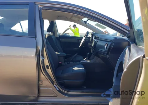 2019 Toyota Corolla Le z USA, uszkodzony, nr VIN 5YFBURHE8KP903488